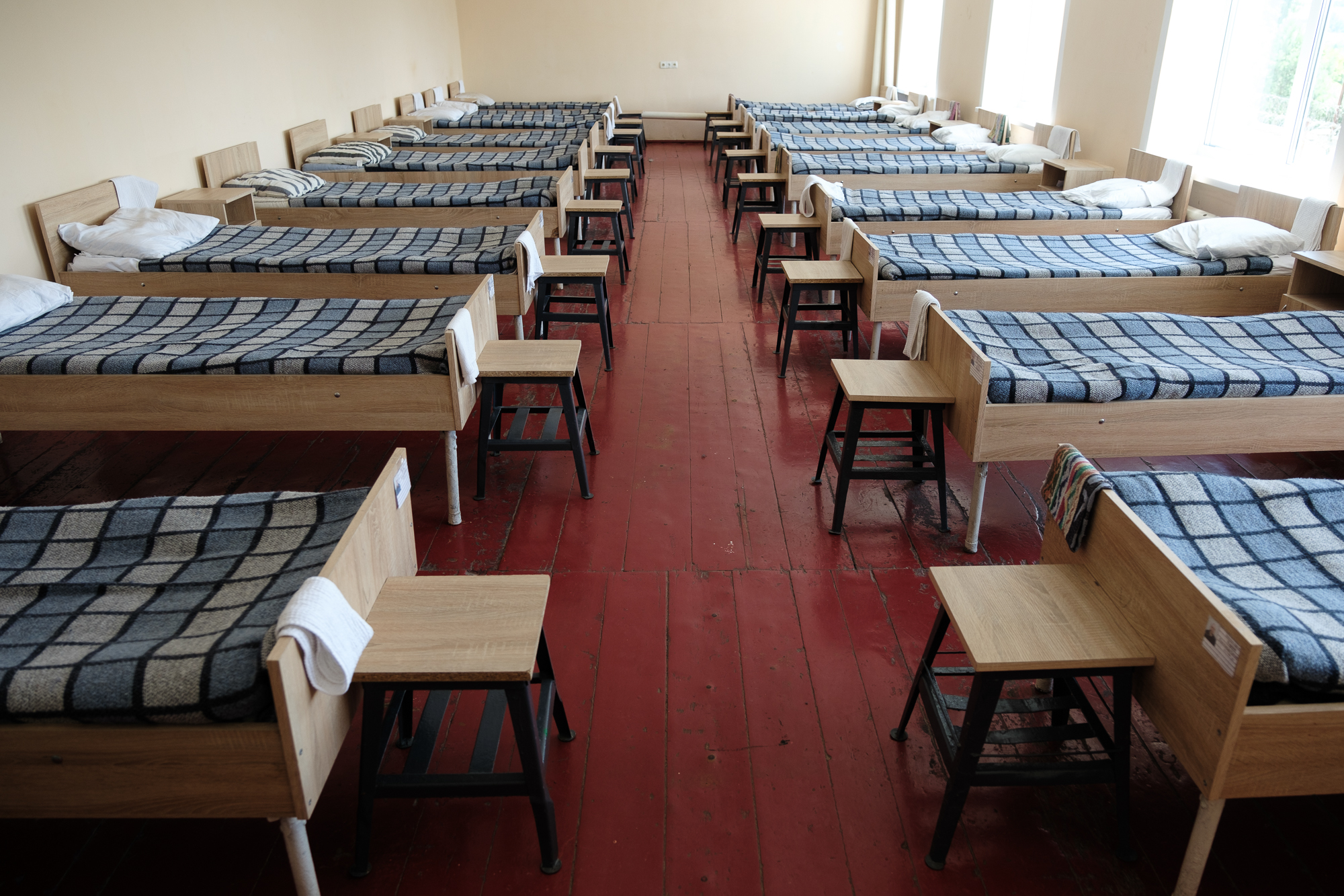 Заграница под запретом и обязательное лечение. Как в Украине будет работать пробация